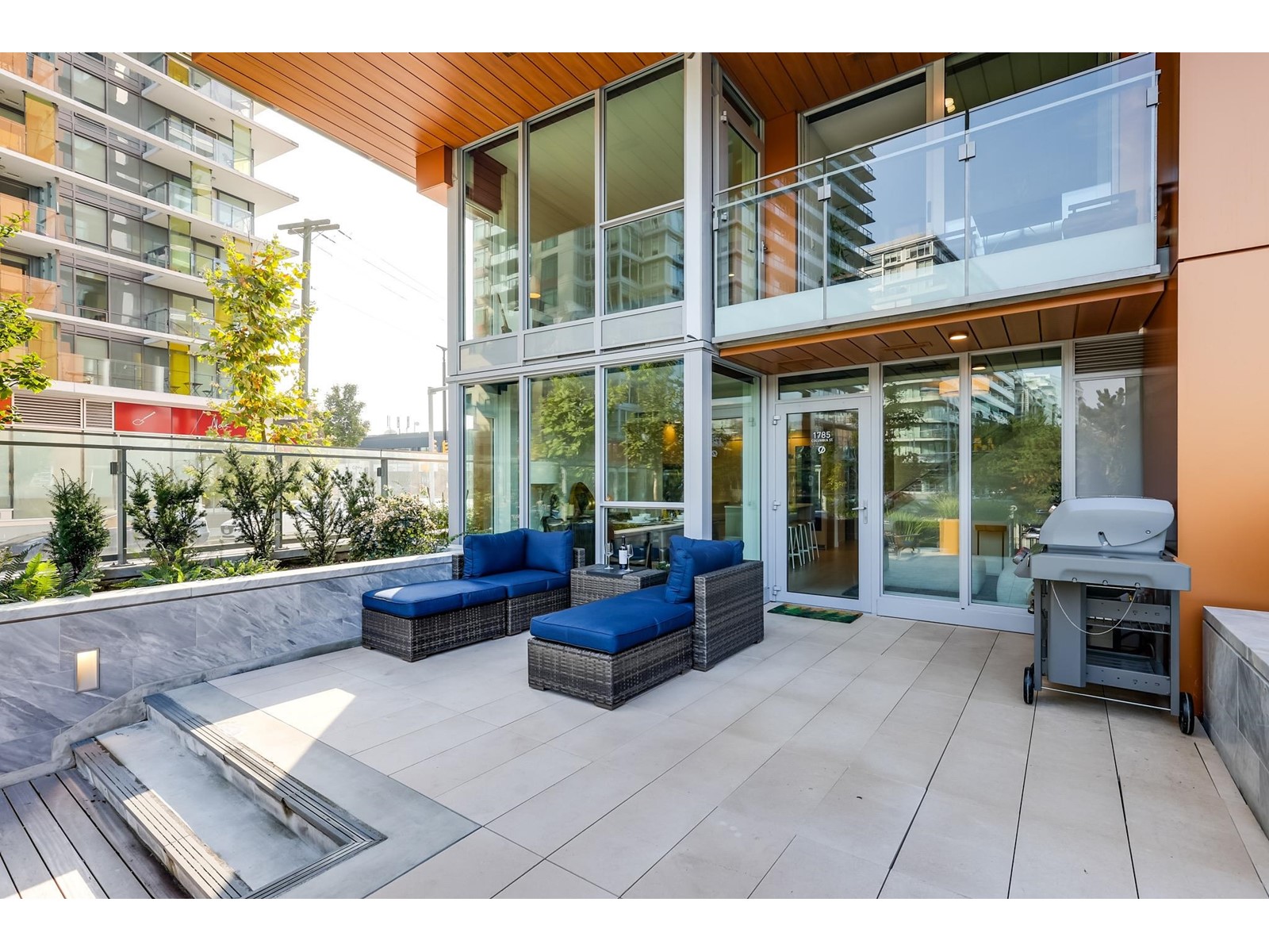 1785 Columbia Street, Vancouver, BC, V5Y 0N3