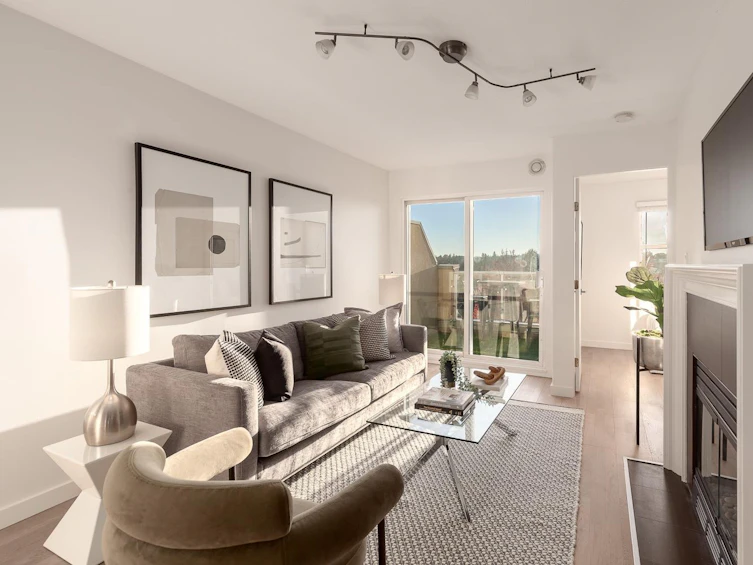 W407-488 Kingsway, Vancouver, BC, V5T 3J9