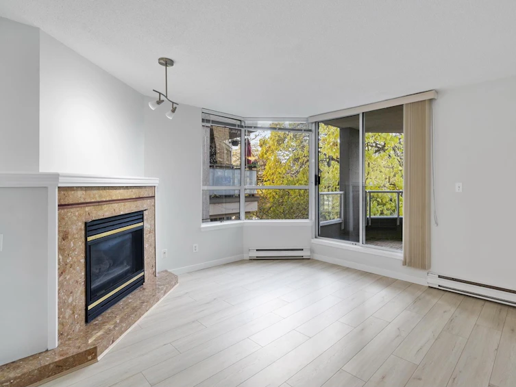 303-1771 Nelson Street, Vancouver, BC, V6G 1M6