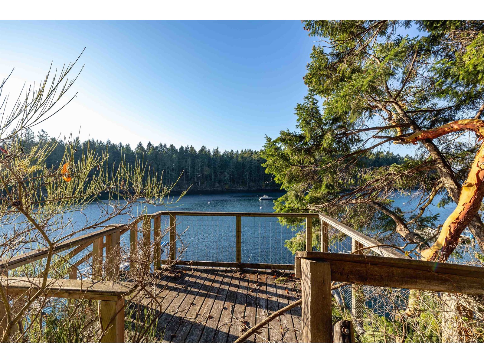 262 Leighton Lane, Mayne Island, BC, V0N 2J2