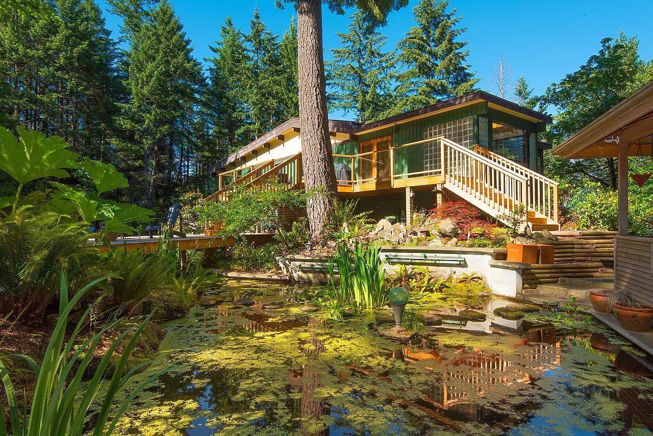 904-904-908 Connolly Road, Bowen Island, BC, V0N 1G2