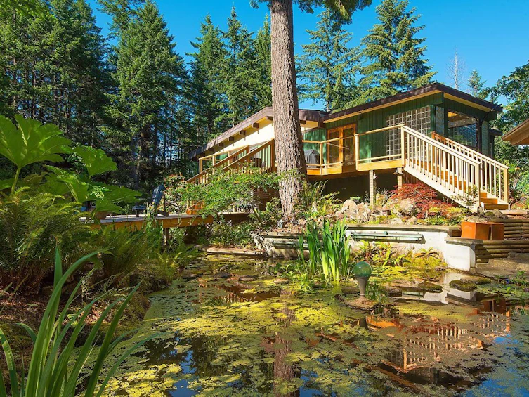 904-904-908 Connolly Road, Bowen Island, BC, V0N 1G2