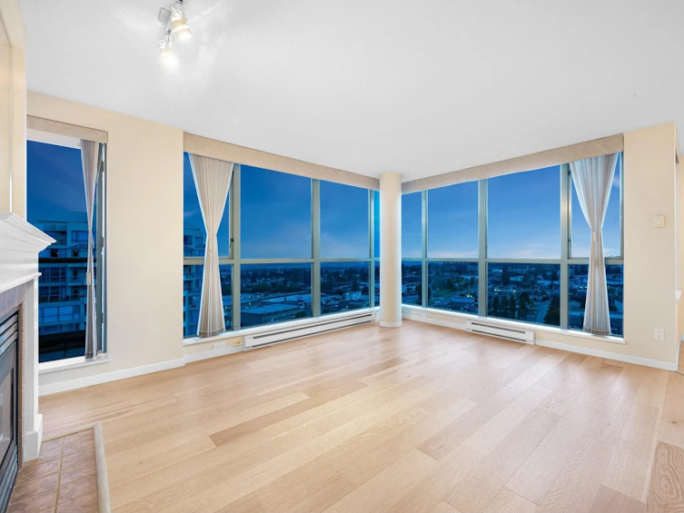 1704-6611 Southoaks Crescent, Burnaby, BC, V5E 4L5
