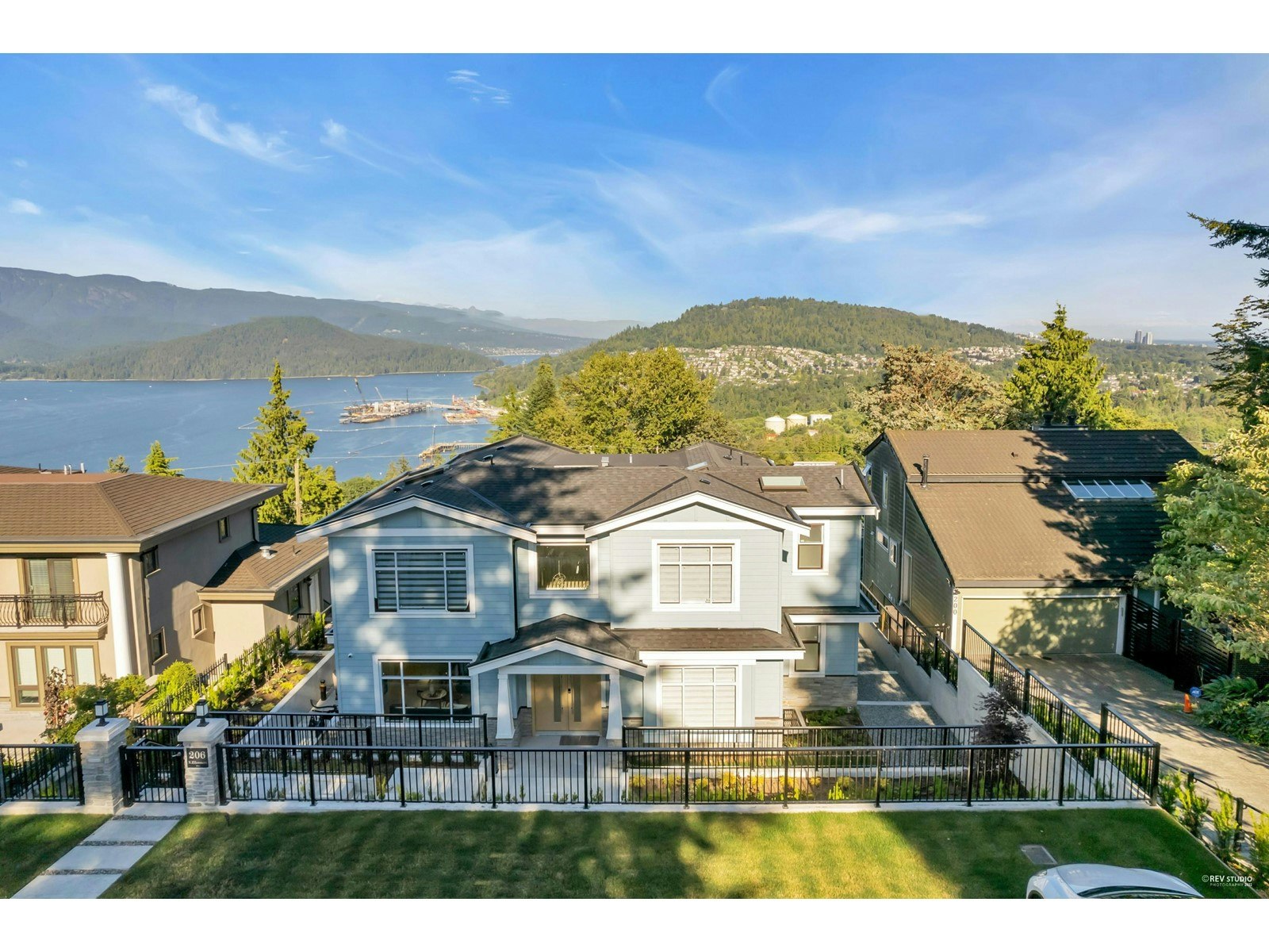 206 North Ellesmere Avenue, Burnaby, BC, V5B 1J8