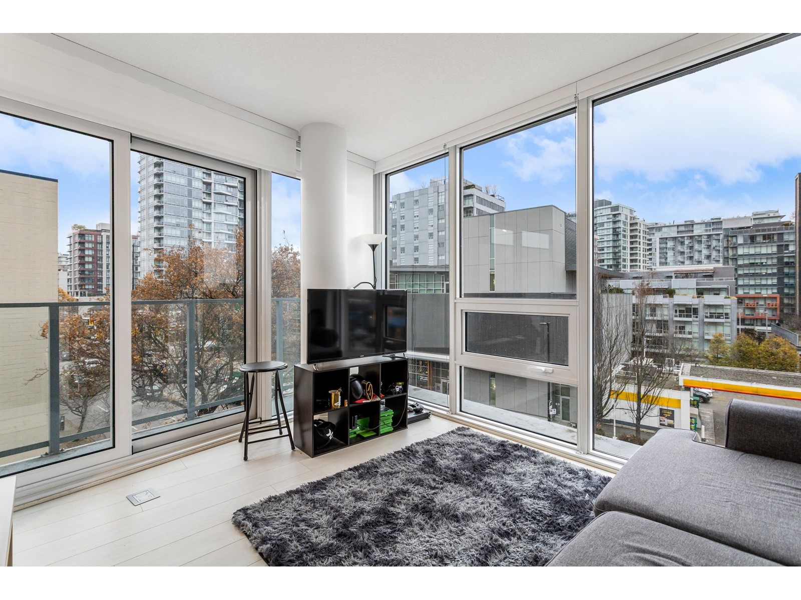 403-180 East 2nd Avenue, Vancouver, BC, V5T 0K4
