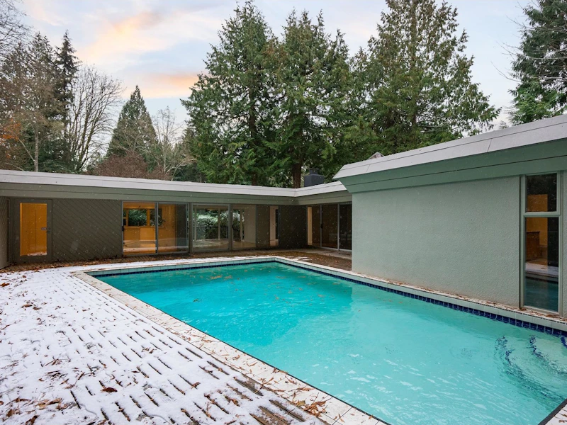 3941 Westridge Avenue, West Vancouver BC V7V 3H6