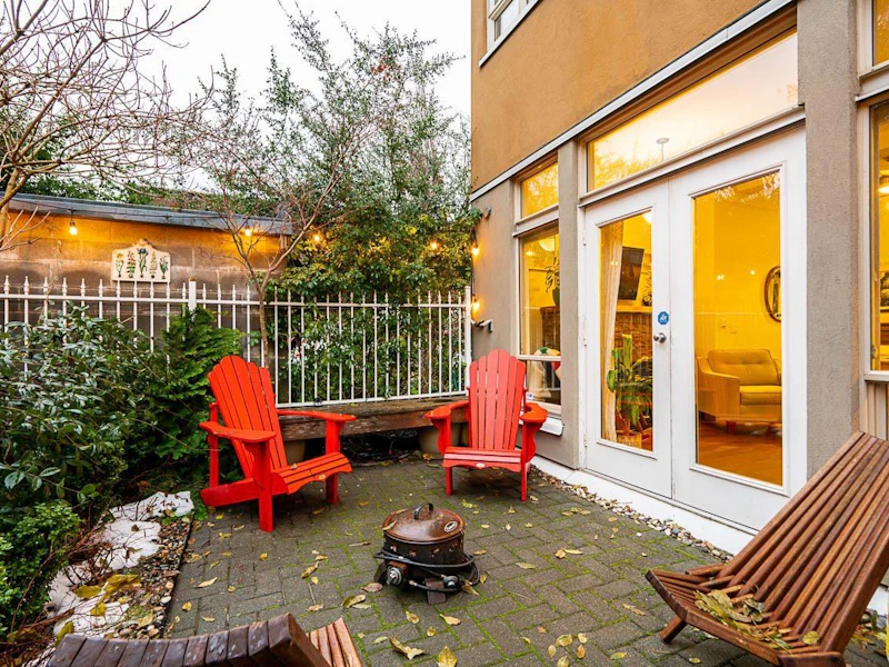 1676 E 4th Avenue, Vancouver BC V5N 1J8