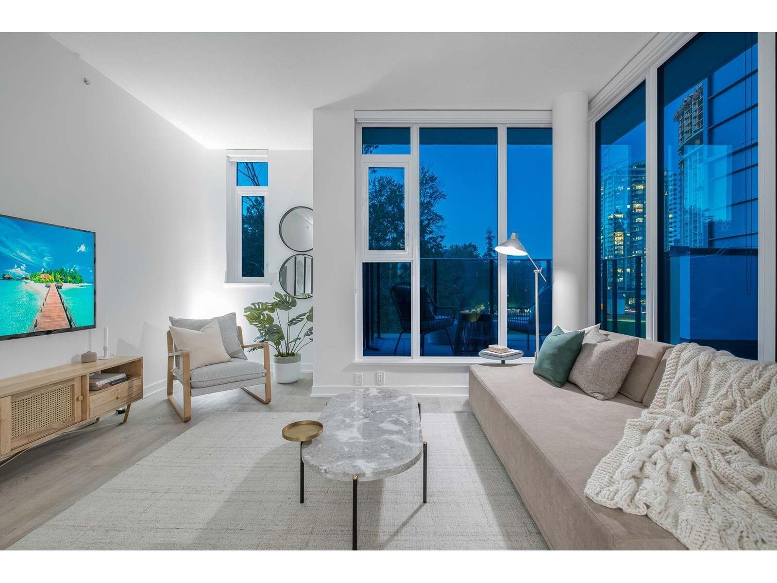 TH 312-1471 Hunter Street, North Vancouver, BC, V7J 0E2
