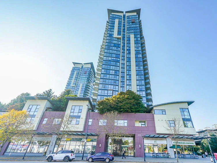 304-2225 Holdom Avenue, Burnaby, BC, V5B 0A1