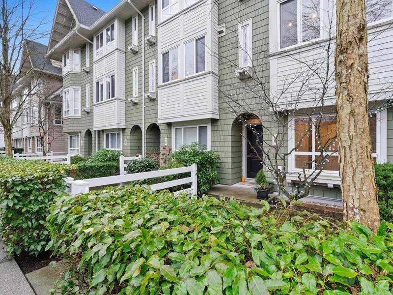 19 - 2418 Avon Place, Port Coquitlam BC V3B 0C7