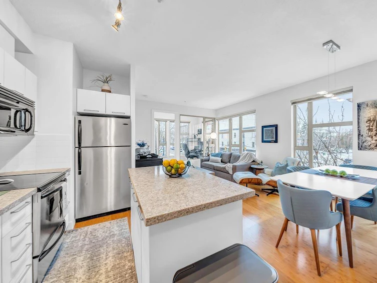 304-205 East 10th Avenue, Vancouver, BC, V5T 4V6