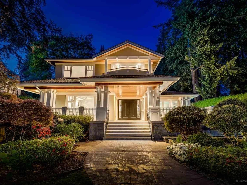 2709 W 49th Avenue, Vancouver BC V6N 3S5