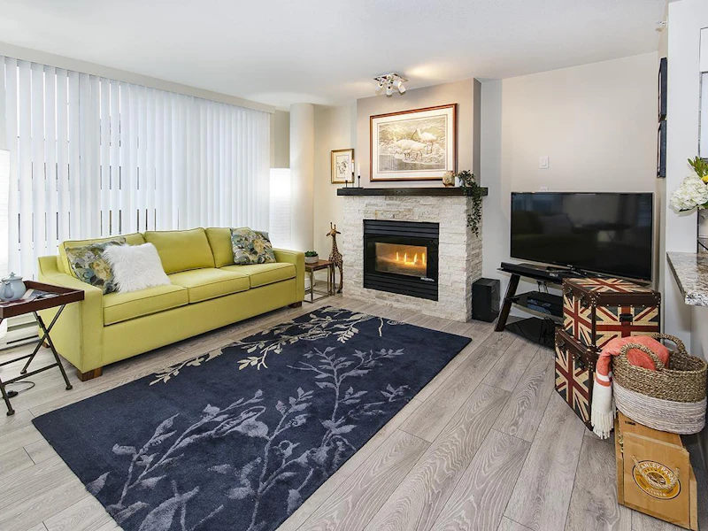 406 - 1633 W 8th Avenue, Vancouver BC V6J 5H7