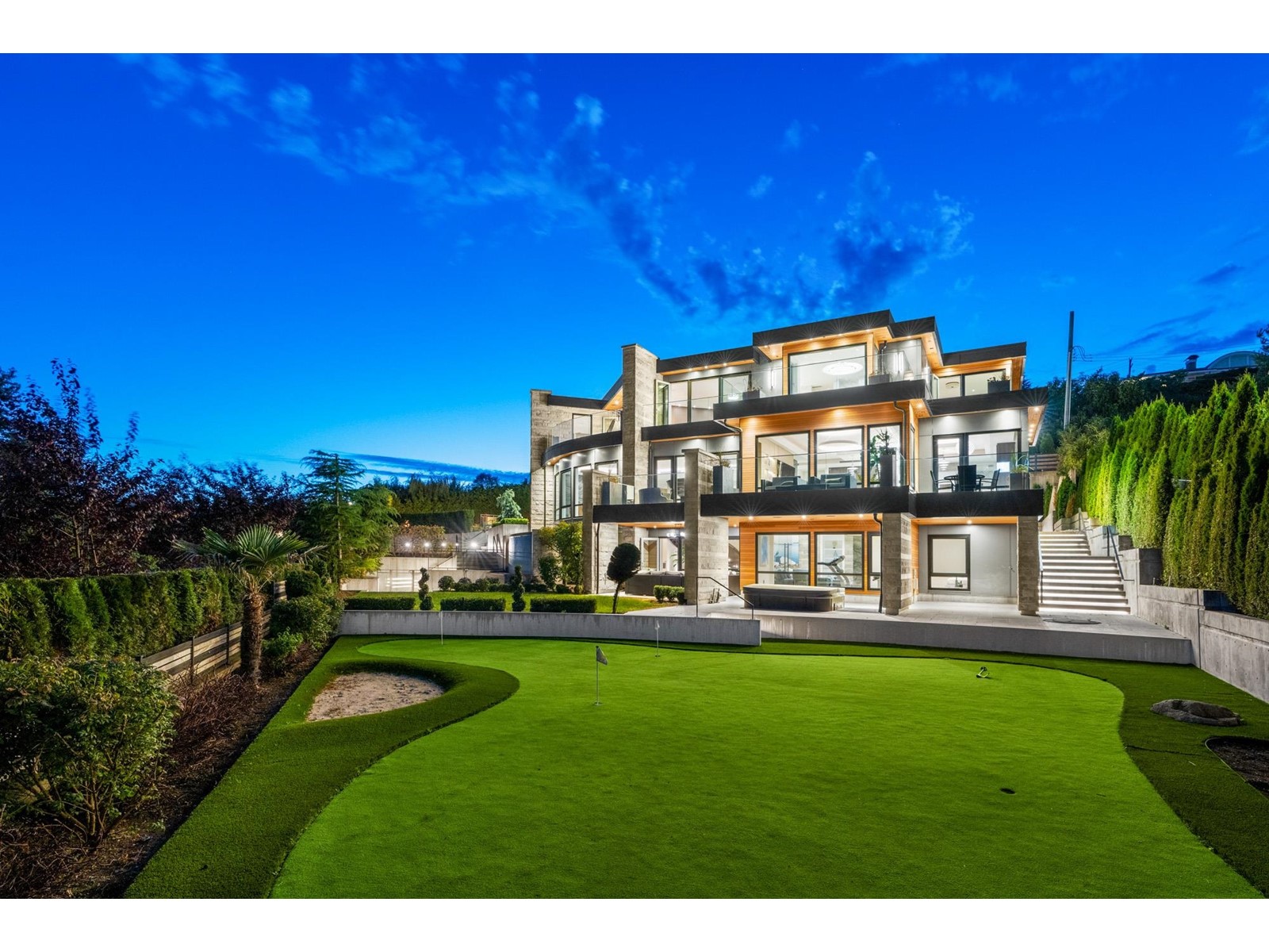 815 King Georges Way, West Vancouver, BC, V7S 1S4