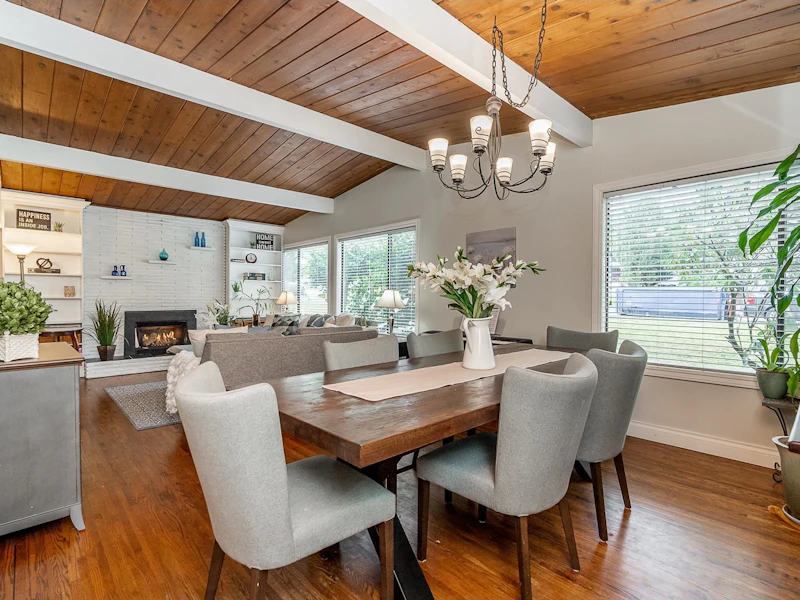 523 Ailsa Avenue, Port Moody BC V3H 1A5