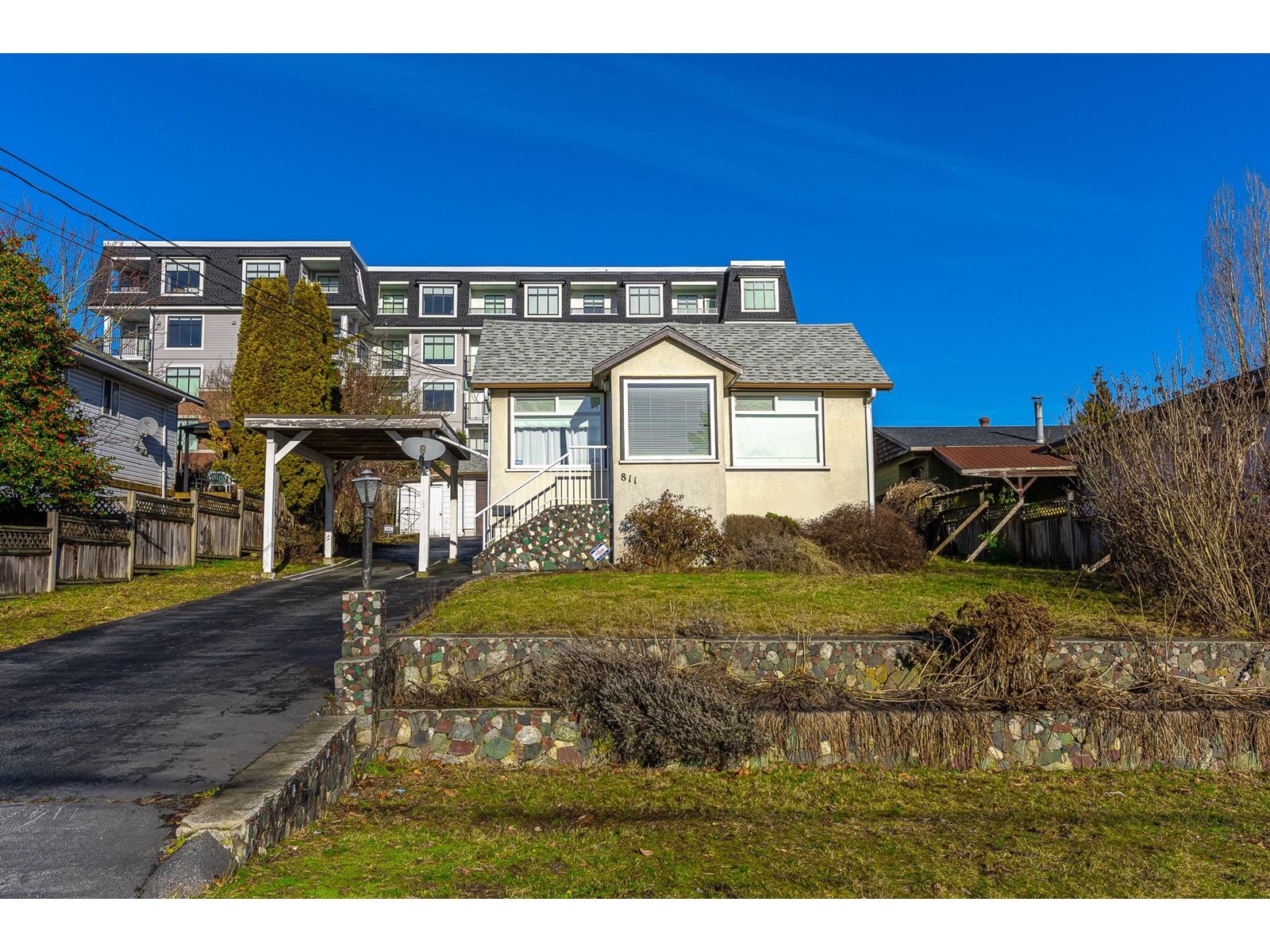 811 Roderick Avenue, Coquitlam, BC, V3K 1P7