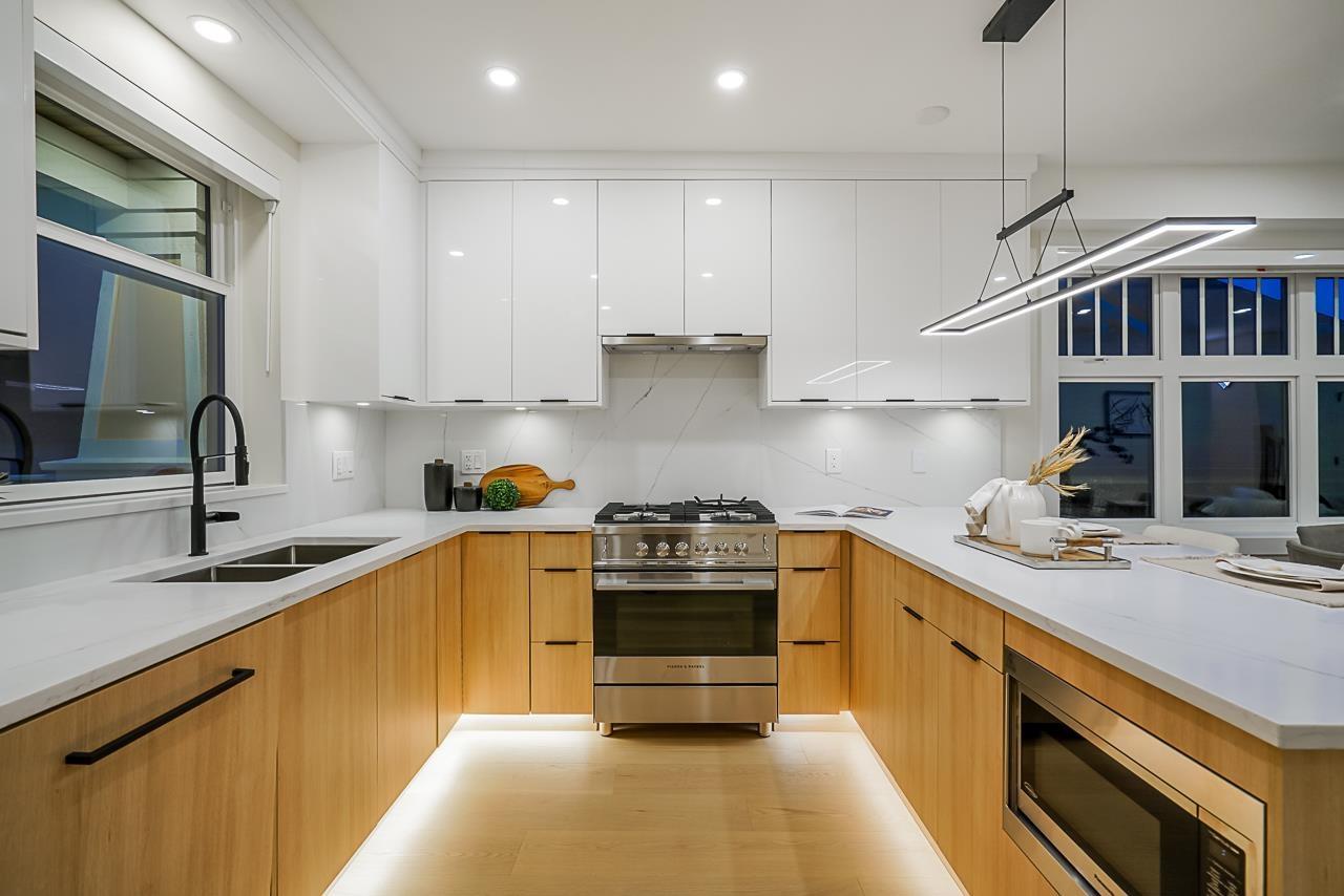 1672 East 15th Avenue, Vancouver, BC, V5N 2G1