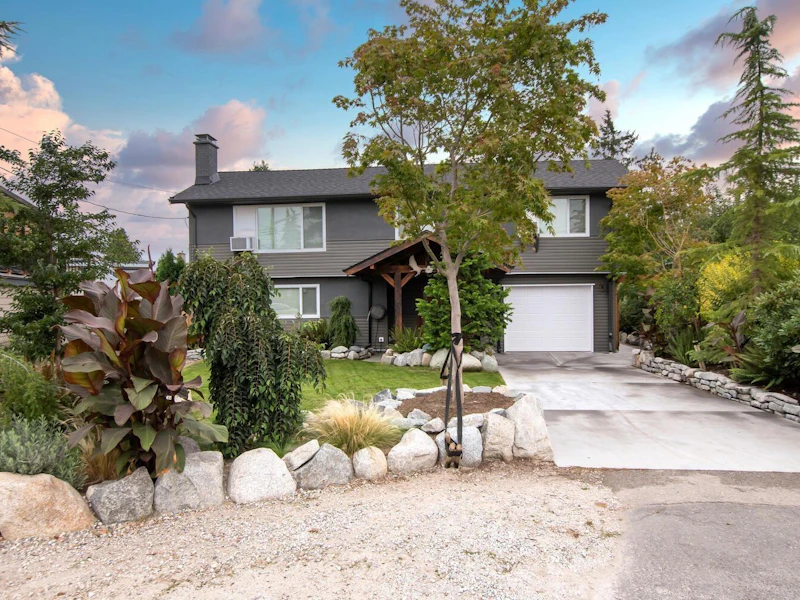 5883 Grove Avenue, Delta BC V4K 2B3