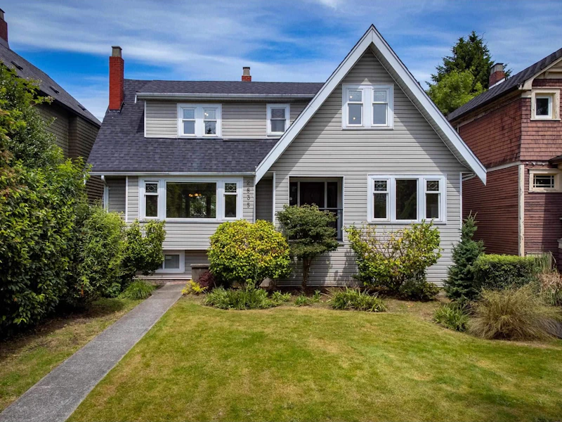 2835 W 5th Avenue, Vancouver BC V6K 1T7