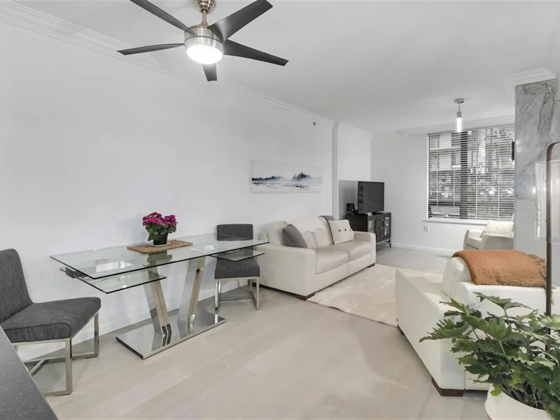 210 - 170 W 1st Street, North Vancouver BC V7M 3P2