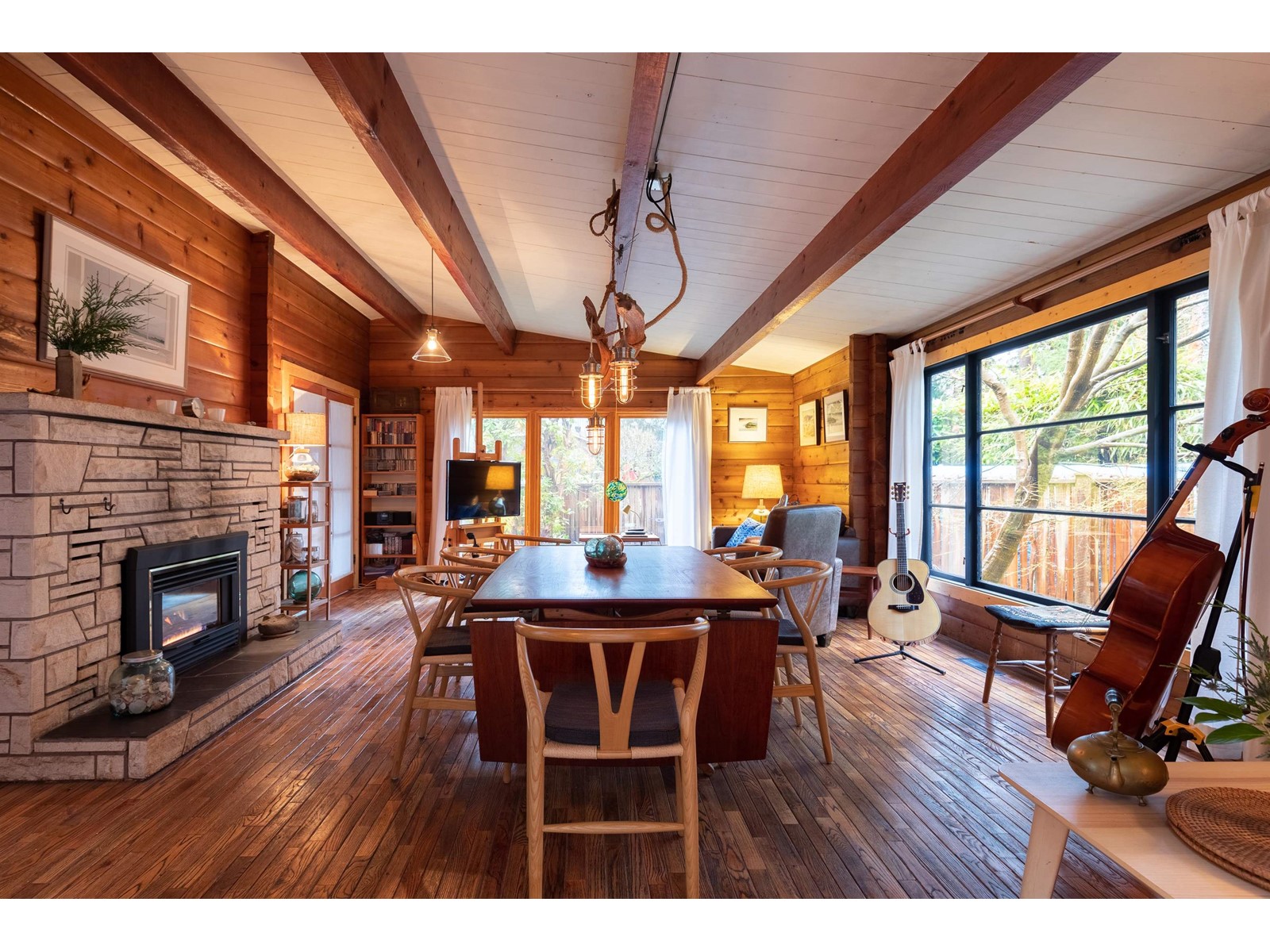 5817 Eagle Island, West Vancouver, BC, V7W 1V6