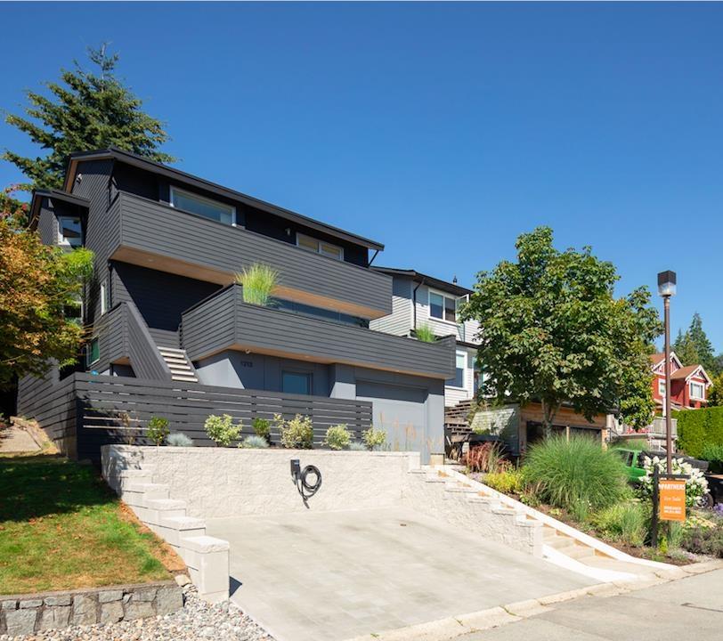 1213 Russell Avenue, North Vancouver, BC, V7G 2L8