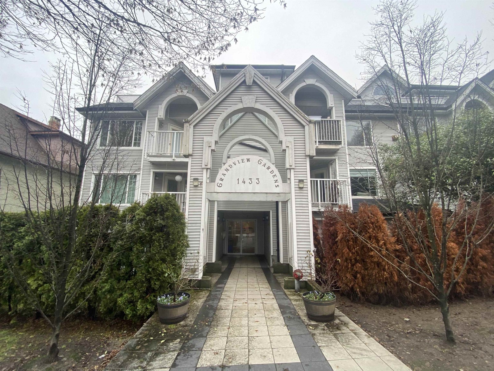 PH1-1433 East 1st Avenue, Vancouver, BC, V5N 1A4