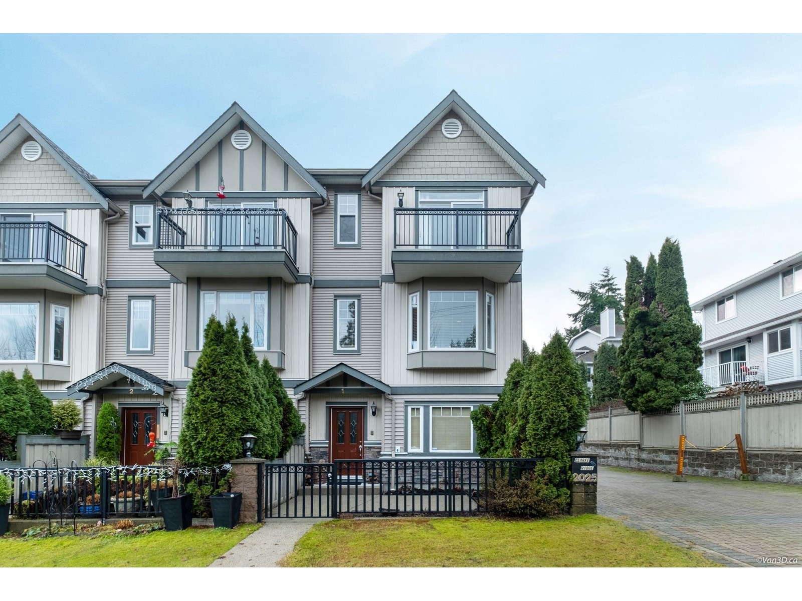 1-2025 Clarke Street, Port Moody, BC, V3H 1Y3