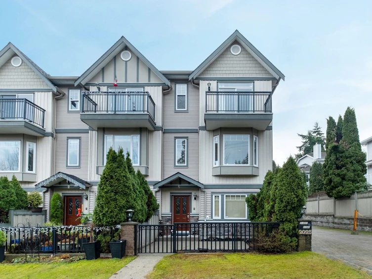 1-2025 Clarke Street, Port Moody, BC, V3H 1Y3