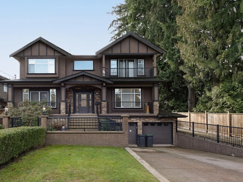 624 Chapman Avenue, Coquitlam BC V3J 4A3