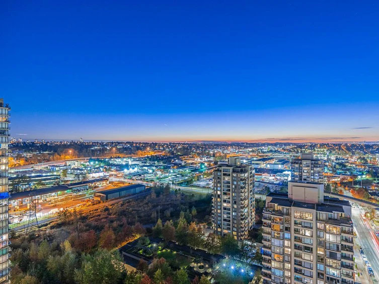 2501-4250 Dawson Street, Burnaby, BC, V5C 4B1