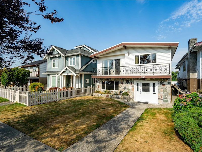2647 E 21st Avenue, Vancouver BC V5M 4E8