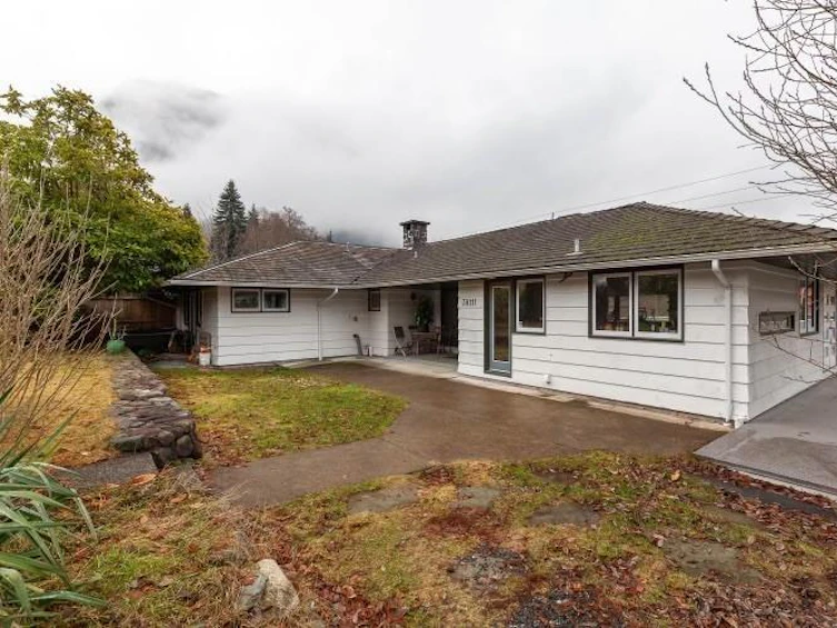 38111 Harbour View Place, Squamish, BC, V8B 0B5