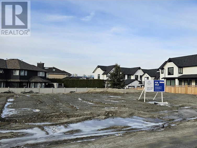 1128 SOUTH South Dyke Road, New Westminster, BC, V3M 5A2