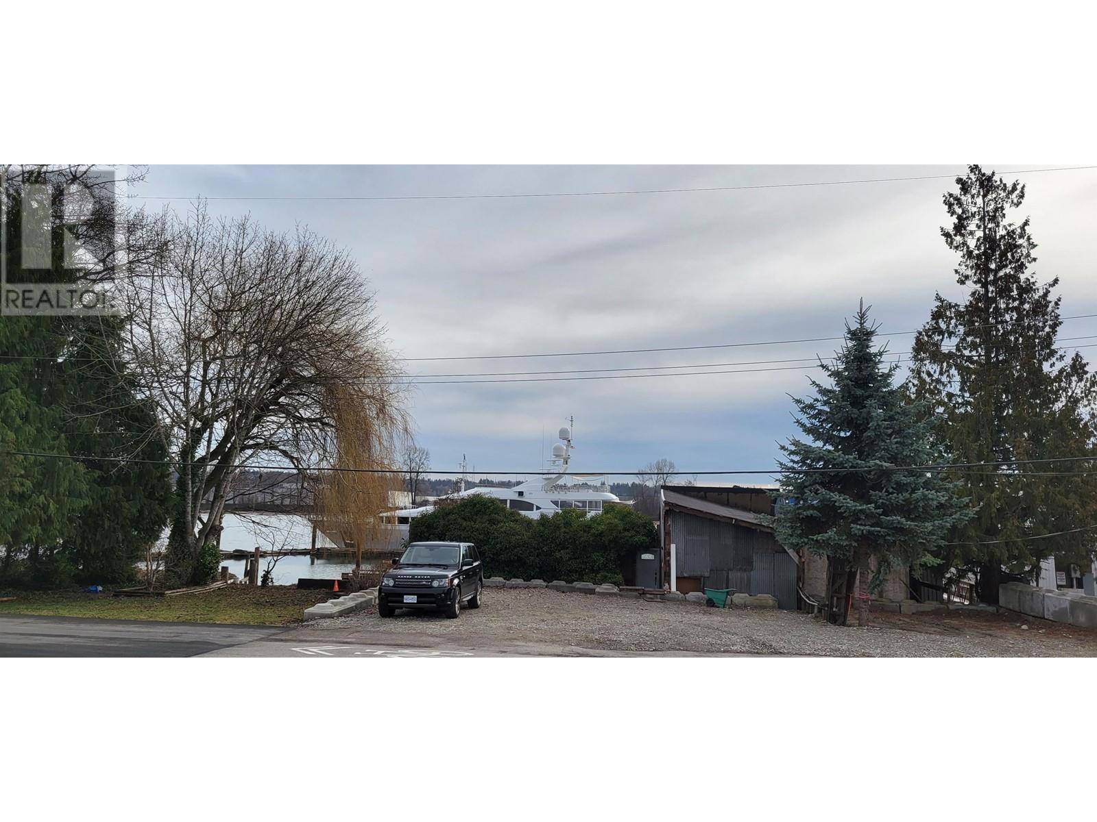 1128 SOUTH South Dyke Road, New Westminster, BC, V3M 5A2 - 3