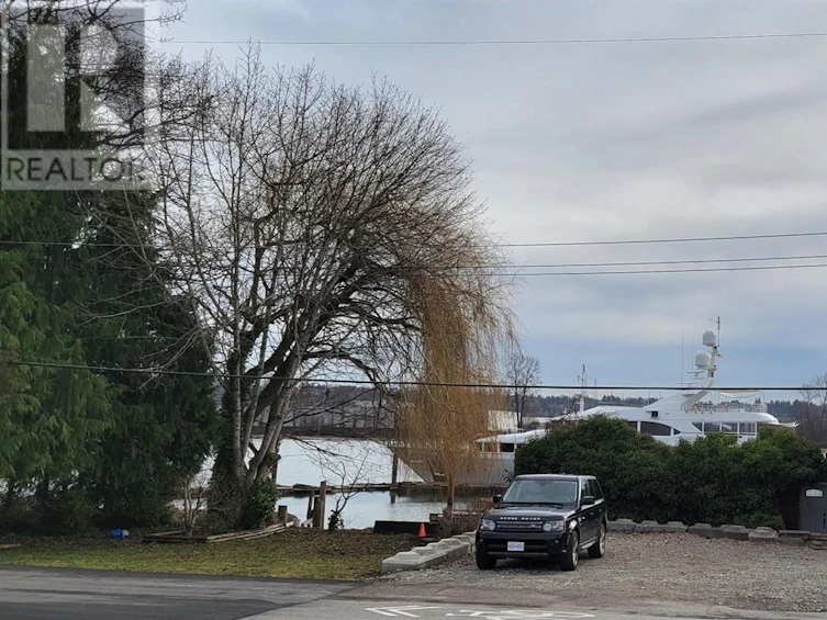1128 SOUTH South Dyke Road, New Westminster, BC, V3M 5A2 - 3