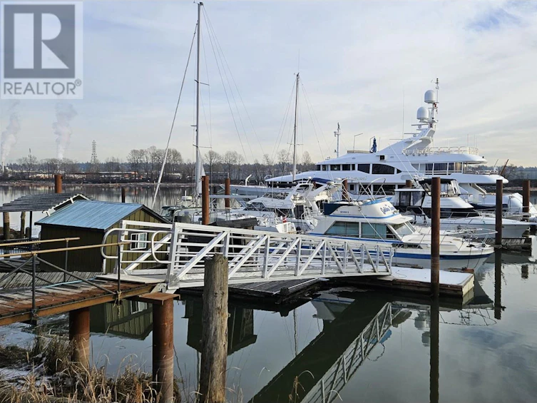 1128 SOUTH South Dyke Road, New Westminster, BC, V3M 5A2 - 13