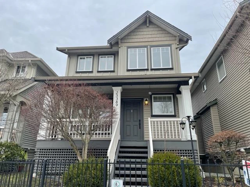 23389 Kanaka Way, Maple Ridge BC V2W 0B7