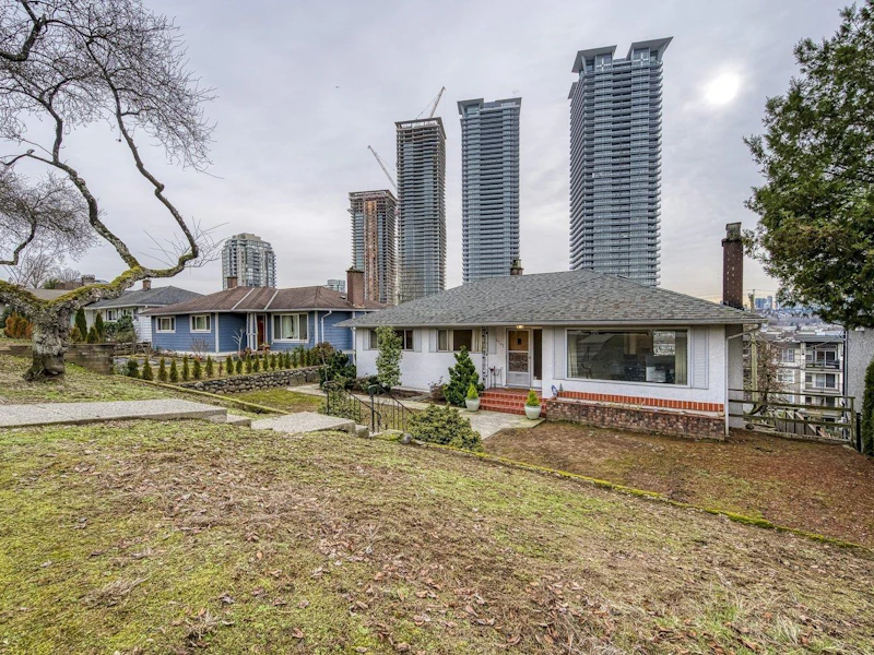4742 Ridgelawn Drive, Burnaby BC V5C 3Y2