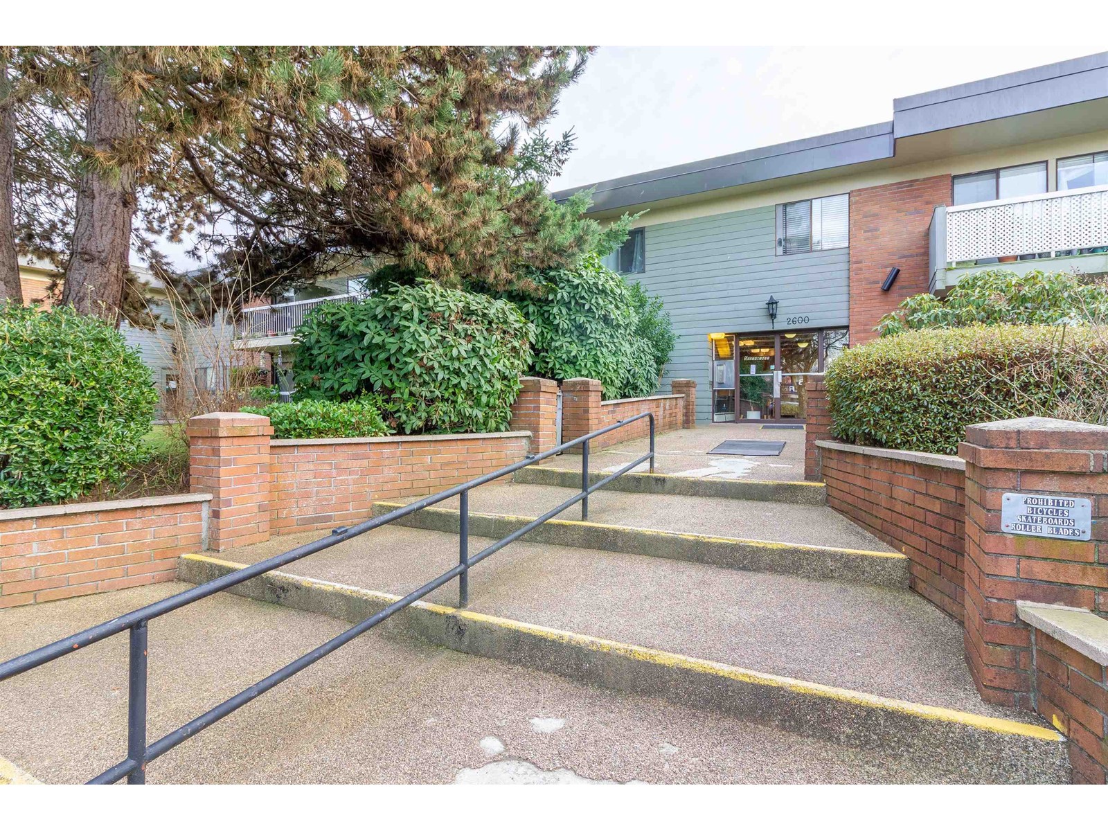 227-2600 East 49th Avenue, Vancouver, BC, V5S 1J8