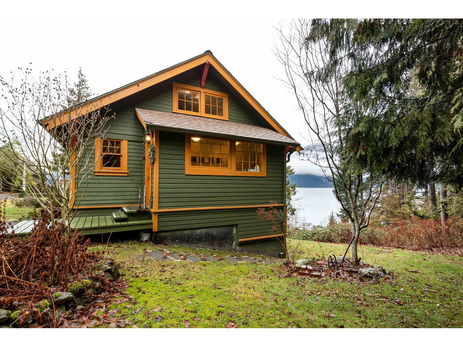 695 Shaughnessy Place, Squamish, BC, V0N 1J0
