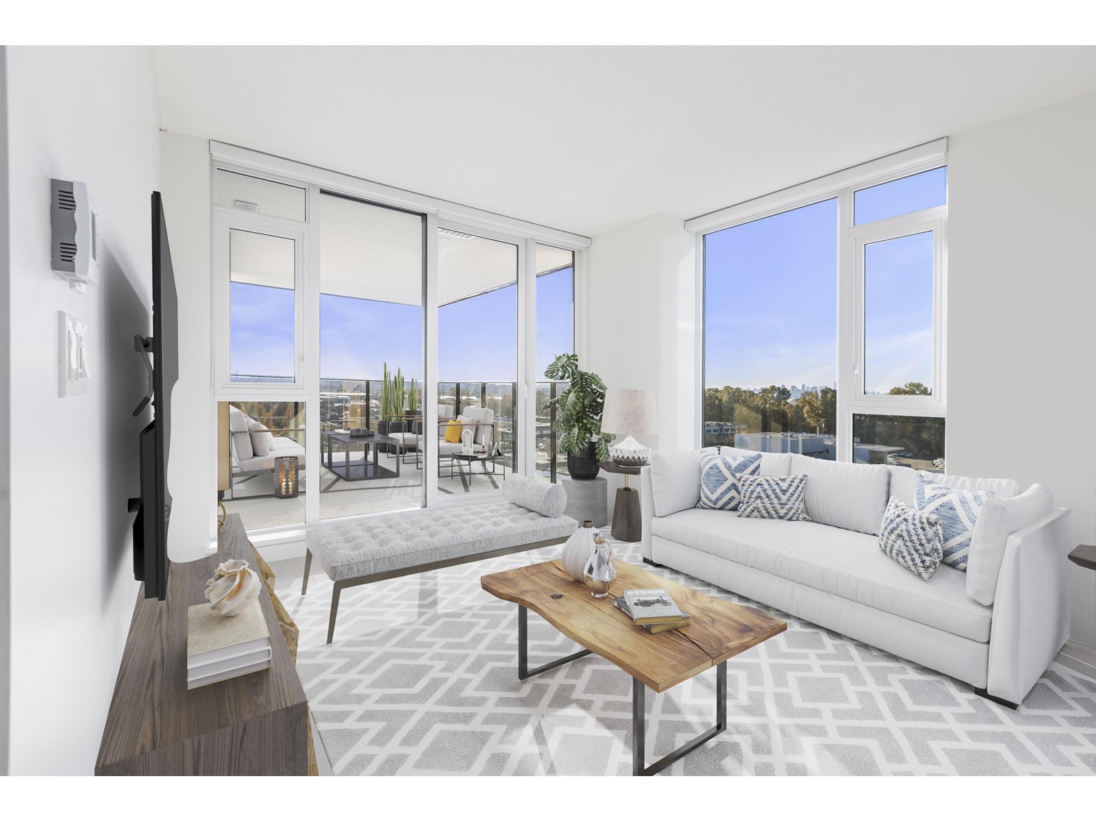 905-1471 Hunter Street, North Vancouver, BC, V7J 1H3