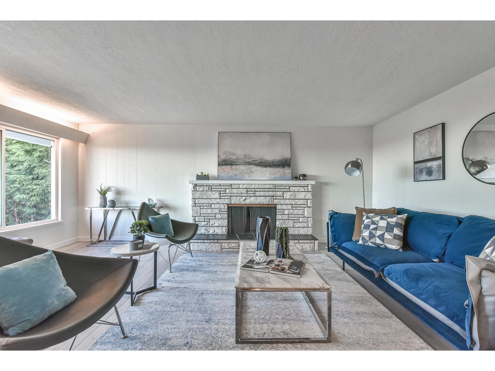 1895 Rosebery Avenue, West Vancouver, BC, V7V 2Z5