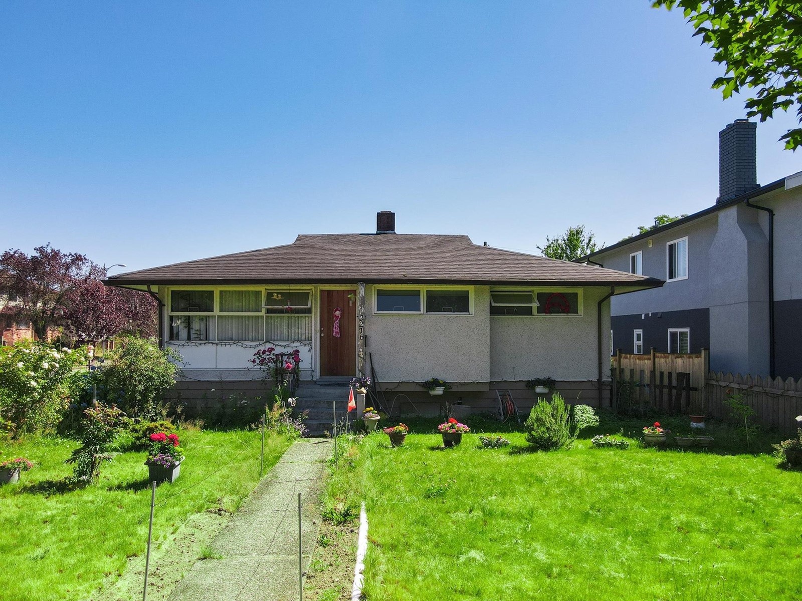 2216 East 55th Avenue, Vancouver, BC, V5P 2A3
