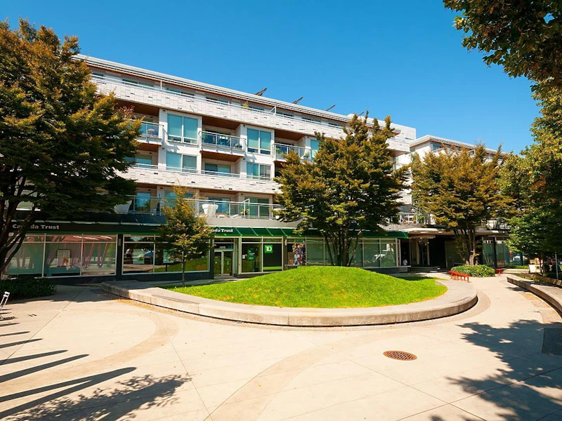 519 - 3333 Main Street, Vancouver BC V5V 3M8