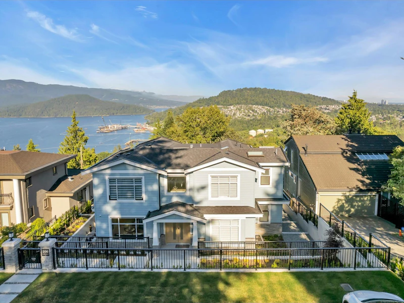 206 N Ellesmere Avenue, Burnaby BC V5B 1J8