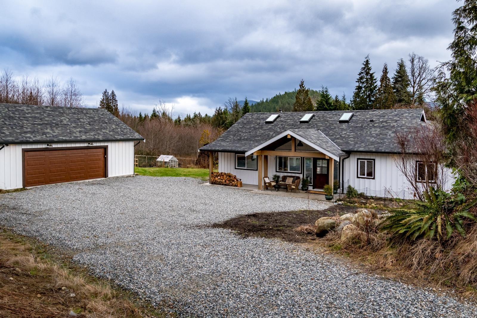 1860 Arboretum Drive, Gibsons, BC, V0N 1V6
