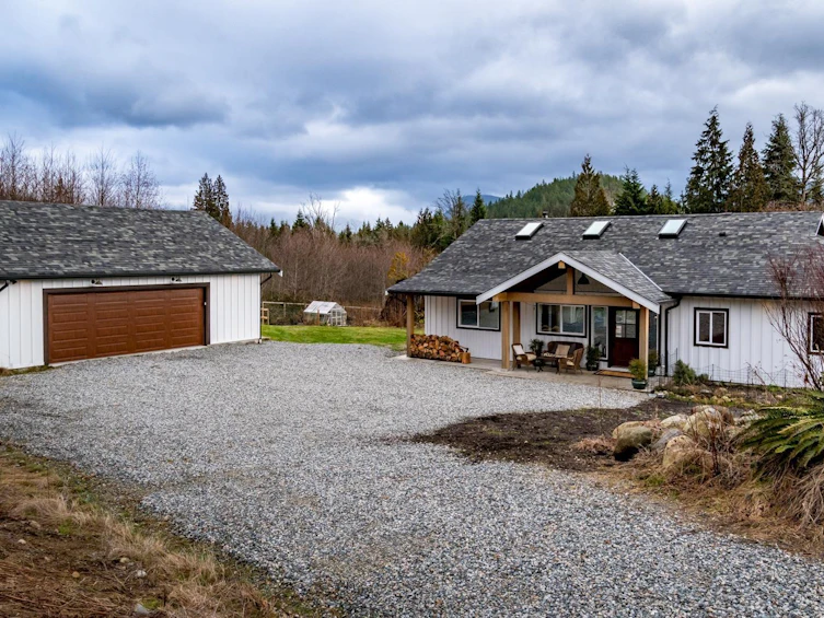 1860 Arboretum Drive, Gibsons, BC, V0N 1V6