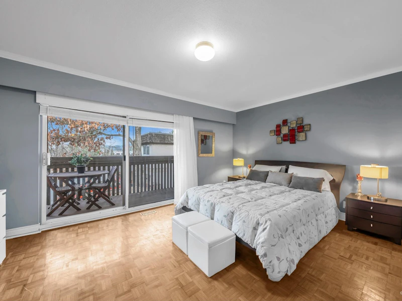 22715 Gilley Avenue, Maple Ridge BC V2X 2G1
