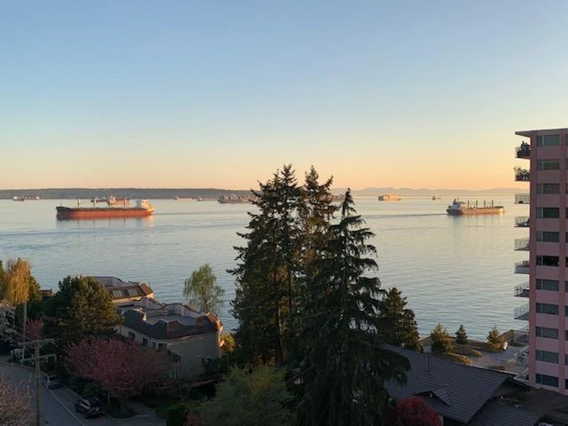702 - 2187 Bellevue Avenue, West Vancouver BC V7V 1C2